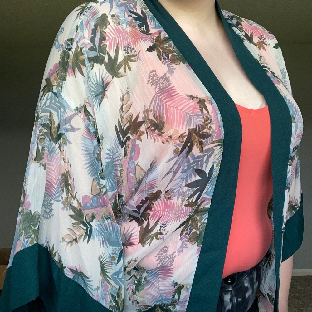 Breezy Floral Kimono